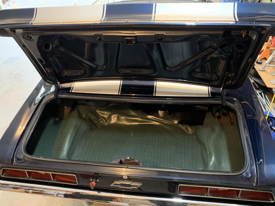 Багажник Chevrolet Camaro Sport Coupe Custom 1969 года  (фото 70 из 86)